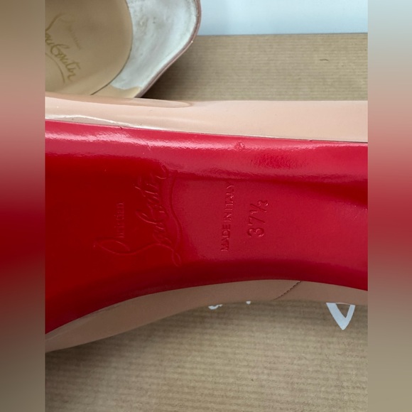 Christian Louboutin New Very Prive 120 in Patent Nude - Picture 5 of 8